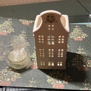 Lenox  white light up canal house wreath votive